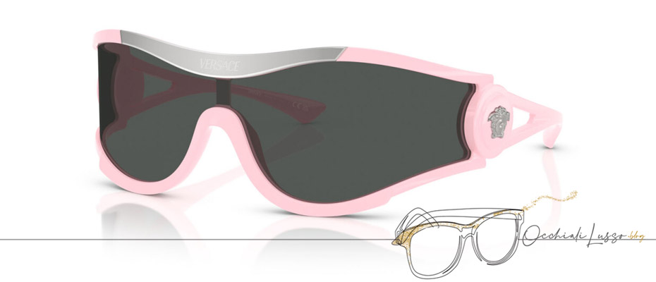 Lusso SS24: occhiali Versace con Iris Law in ADV